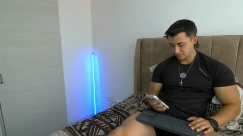 Dilan Coy online show from May 12, 9:01 pm
