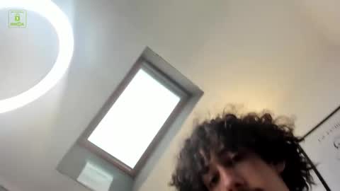 Snapshot of dilan_wolfe chatting on December 18, 12:22 pm Dilan online show from December 18, 12:22 pm