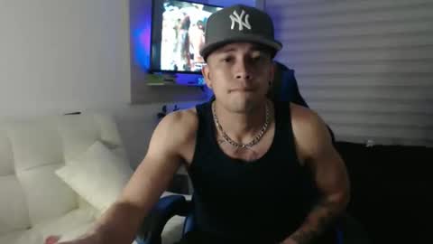 dilanxxx8888 online show from January 9, 4:37 am