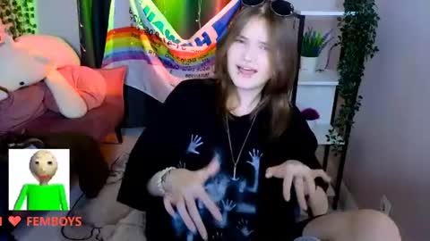 Snapshot of dilara_xbaby chatting on July 28, 4:39 pm Dilara online show from July 28, 4:39 pm