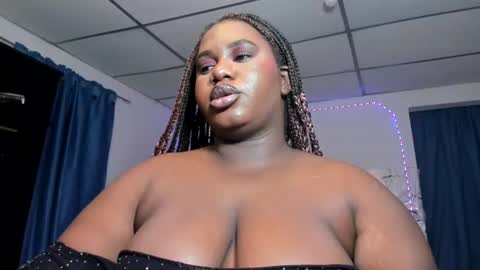 Snapshot of dilay__x chatting on July 13, 1:36 pm dilay__x online show from July 13, 1:36 pm