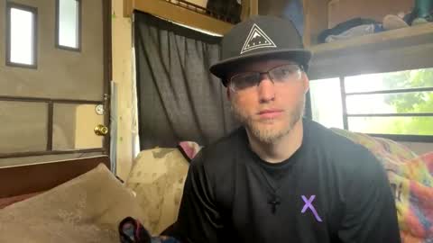 Daddy online show from June 9, 4:29 pm