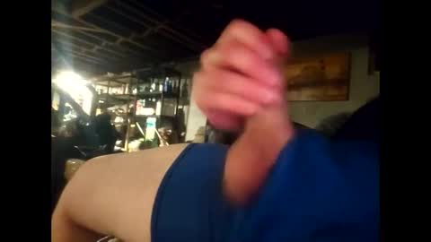 Snapshot of dilf_watchme chatting on December 18, 4:31 am Mr. Dilf online show from December 18, 4:31 am