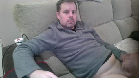 dili999 online show from January 17, 10:02 pm