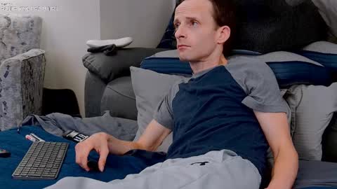 Dilldough405 online show from October 25, 5:37 am