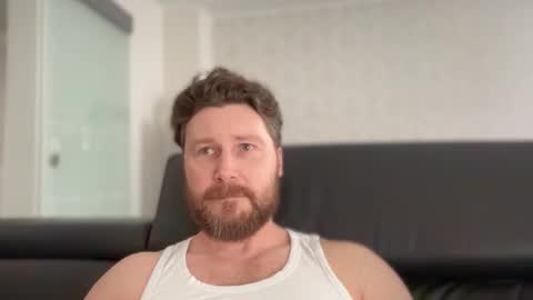 dilliding online show from February 11, 9:03 am