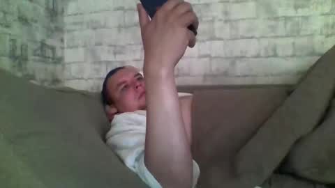 Snapshot of dimasvit5306 chatting on May 8, 7:03 am dimasvit5306 online show from May 8, 7:03 am