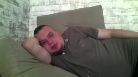 Snapshot of dimasvit5306 chatting on May 15, 10:44 am dimasvit5306 online show from May 15, 10:44 am
