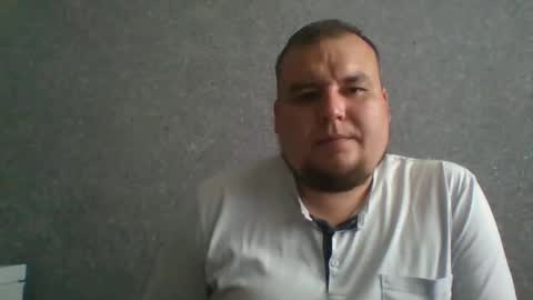Snapshot of dimasvit5306 chatting on May 31, 1:07 pm dimasvit5306 online show from May 31, 1:07 pm