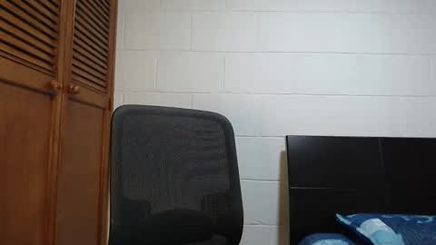 Dimitri online show from April 29, 4:05 am