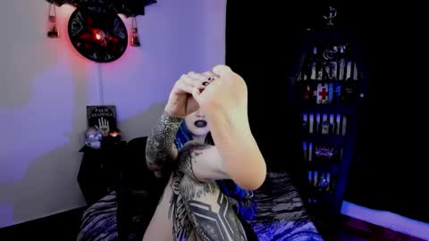 dimmuanddarkness online show from December 4, 7:22 pm