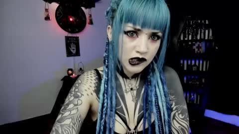 dimmuanddarkness online show from January 18, 12:09 pm