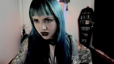 dimmuanddarkness online show from April 30, 10:10 am