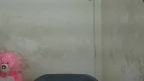 Snapshot of dimple_love chatting on February 20, 10:49 am dimple_love online show from February 20, 10:49 am