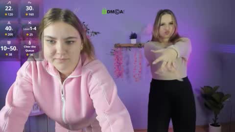 dina_bloom online show from January 18, 9:46 am