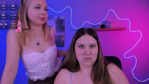dina_bloom online show from April 30, 10:25 pm