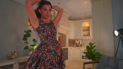 Snapshot of dinacaguimbal chatting on May 8, 12:32 pm Dina and ill be glad to be here with you follow to me online show from May 8, 12:32 pm