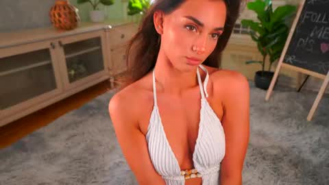 Snapshot of dinacaguimbal chatting on June 4, 12:11 pm Dina and ill be glad to be here with you follow to me online show from June 4, 12:11 pm