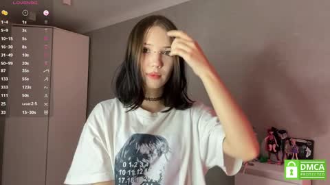 Amelia online show from May 2, 11:04 am