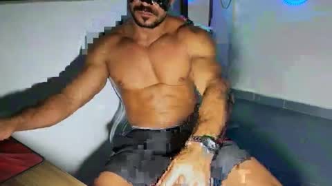 dinhoo14 online show from March 18, 1:42 am