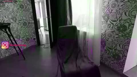Snapshot of diodoramag chatting on April 15, 1:07 pm Diodora Magenta online show from April 15, 1:07 pm