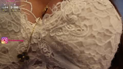 Snapshot of diodoramag chatting on May 23, 12:53 pm Diodora Magenta online show from May 23, 12:53 pm