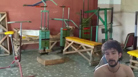 Snapshot of dioni_soe chatting on March 3, 5:39 pm Henry online show from March 3, 5:39 pm