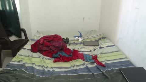 Snapshot of dioni_soe chatting on September 14, 2:27 pm Henry online show from September 14, 2:27 pm