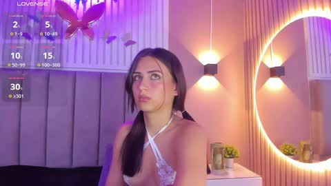 Cristal  online show from February 19, 9:17 am