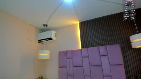 Cristal  online show from April 29, 3:10 am