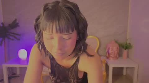 Diosa online show from April 7, 8:20 pm