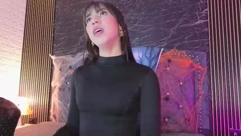 Snapshot of diosaa_golden chatting on October 30, 8:53 pm DIOSA online show from October 30, 8:53 pm