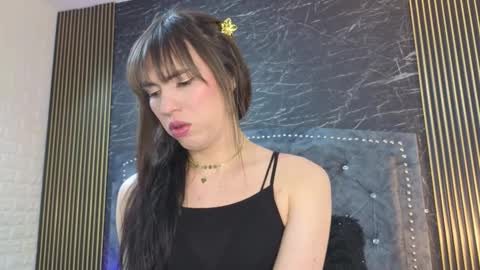 Snapshot of diosaa_golden chatting on November 28, 8:55 pm DIOSA online show from November 28, 8:55 pm