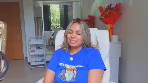 Snapshot of diosadeluniverso_ chatting on March 13, 12:56 pm diosadeluniverso_ online show from March 13, 12:56 pm