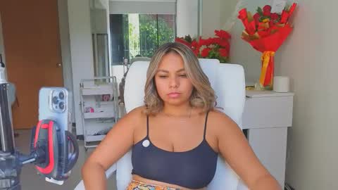 Snapshot of diosadeluniverso_ chatting on March 14, 7:52 pm diosadeluniverso_ online show from March 14, 7:52 pm