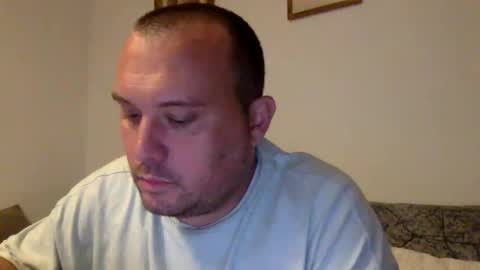 Snapshot of dirme chatting on April 9, 12:10 am dirme online show from April 9, 12:10 am