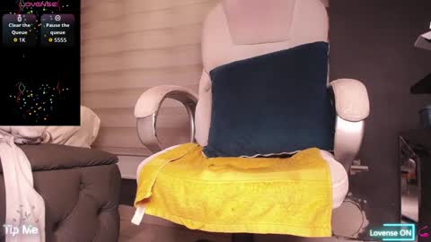 dirty_27cms online show from November 26, 9:27 pm