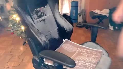 dirty_fun_boy online show from December 20, 1:11 pm