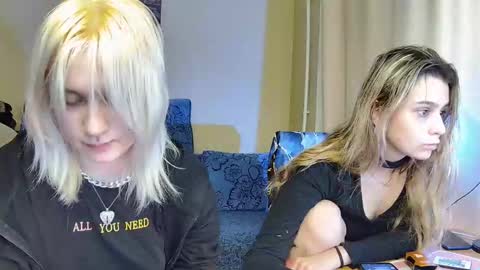 Snapshot of dirty_kiss69 chatting on November 20, 9:25 pm Dirty Kiss69 online show from November 20, 9:25 pm