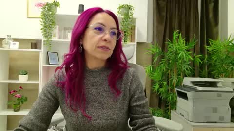 Snapshot of dirty_mature chatting on November 27, 7:10 am dirty_mature online show from November 27, 7:10 am