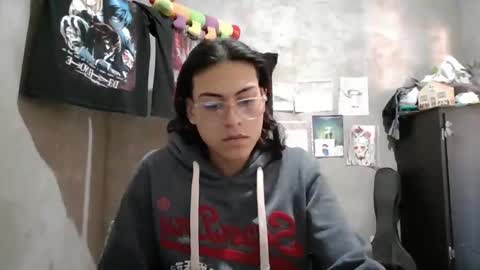 dirty model online show from July 2, 12:33 pm