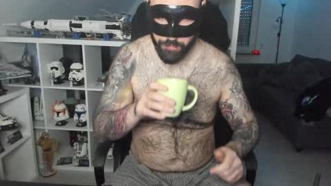 Snapshot of dirtybalws chatting on January 29, 4:19 pm Robert online show from January 29, 4:19 pm