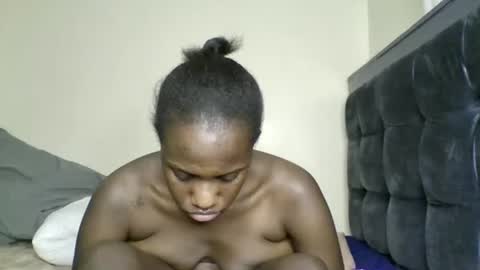 Snapshot of dirtybugg chatting on June 28, 6:36 pm dirtybugg online show from June 28, 6:36 pm