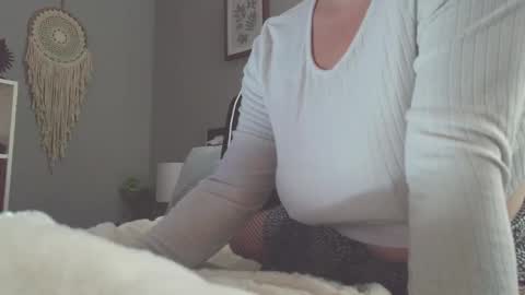 Snapshot of dirtydaisy1998 chatting on December 3, 10:28 am Daisy Wylde online show from December 3, 10:28 am