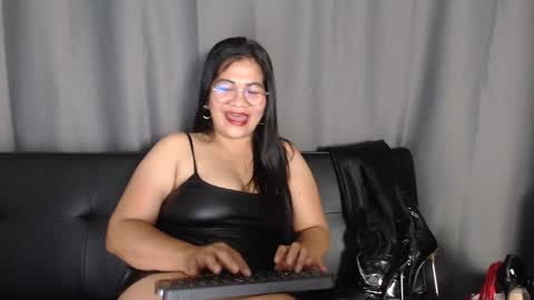 LatexQueen online show from September 20, 5:14 pm