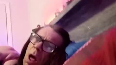 dirtygurl417898 online show from March 1, 11:23 am