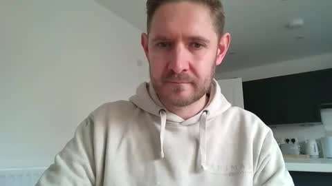 Snapshot of dirtylondon729 chatting on March 16, 12:20 pm Exhibitionist Ben online show from March 16, 12:20 pm