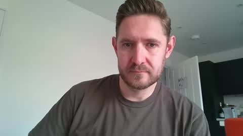 Snapshot of dirtylondon729 chatting on March 23, 11:14 am Exhibitionist Ben online show from March 23, 11:14 am