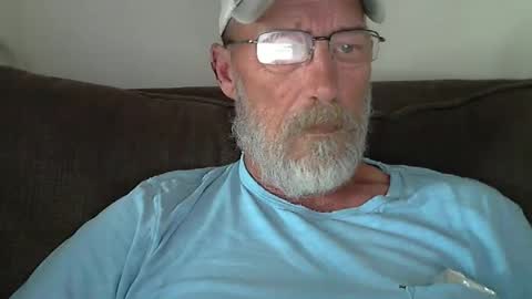 Snapshot of dirtynastyoldman chatting on October 1, 6:14 pm dirtynastyoldman online show from October 1, 6:14 pm