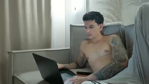 buy tokens with link  online show from May 20, 9:10 pm